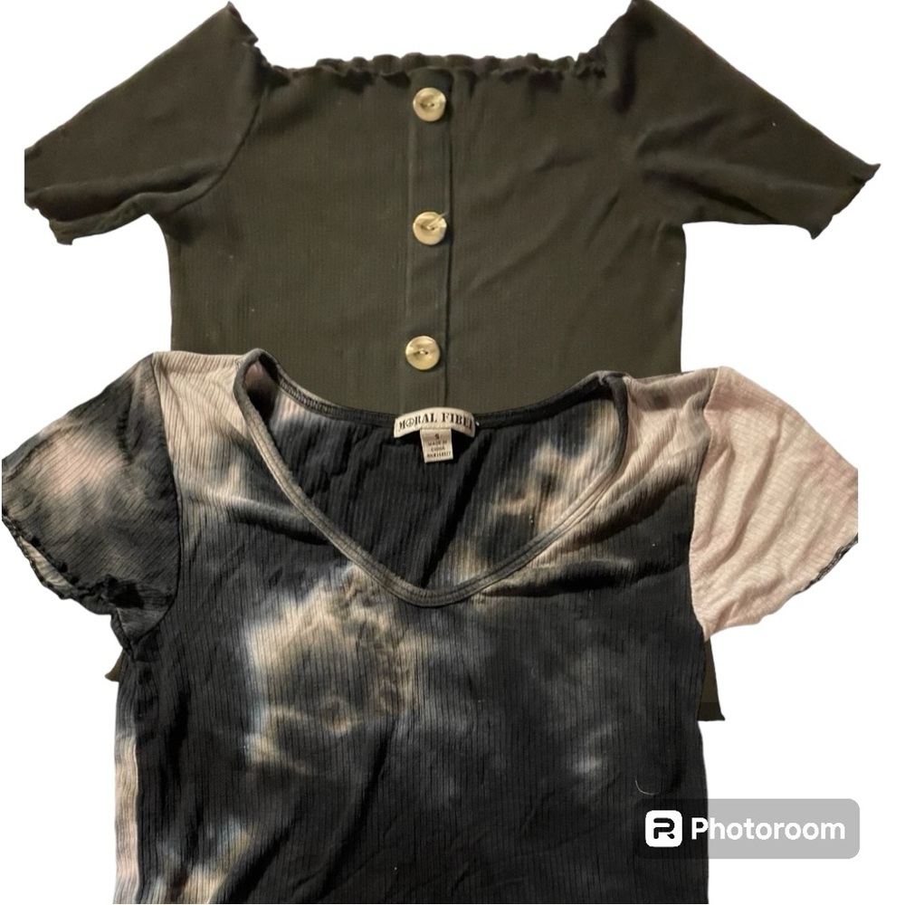 3/$9 Moral Fiber Crop Top Small Black & White Top 2 Button Front Off Shoulder